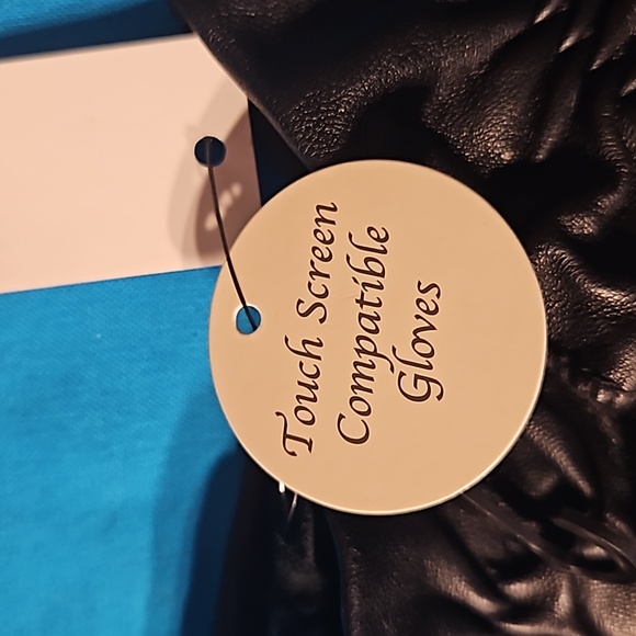 Size small leather gloves - Picture 6 of 6